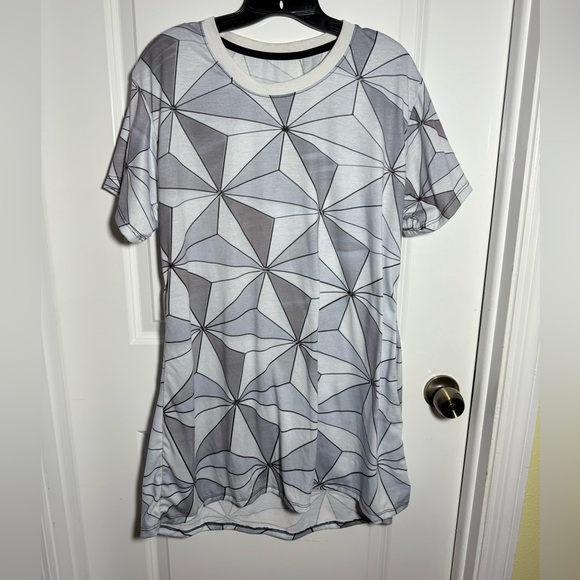 DISNEY EPCOT Geometric Patterned T-Shirt Dress - size 2XL (fits like an XL) - Picture 1 of 3